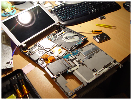 Sony VAIO T-150 disassembled, Maiev's Small Laptop